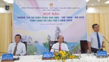 Chủ trì họp báo sự kiện “Tuần Văn hóa-Thể thao-Du lịch tỉnh Long An lần thứ 2 năm 2024”.