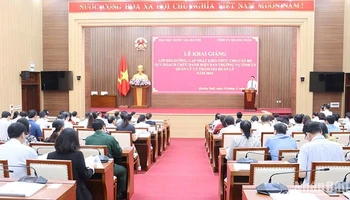 Quang cảnh lễ khai giảng.