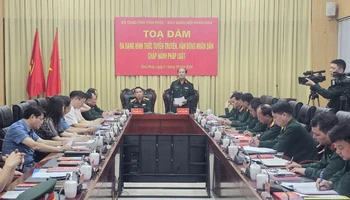 Toàn cảnh buổi tọa đàm.