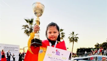 Kỳ thủ Nguyễn Vũ Bảo Châu giành ngôi vô địch. (Ảnh: Tổng cục Thể dục Thể thao)