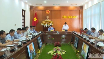 Quang cảnh Hội nghị bàn giải pháp gỡ vướng trong quản lý đất đai ở Đắk Nông.