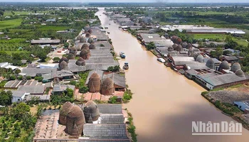 Di sản đương đại Mang Thít ở Vĩnh Long là một trong những đề tài được các nghệ sĩ nhiếp ảnh tham gia sáng tác. 