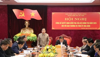 Đồng chí Hà Quốc Trị, Phó Chủ nhiệm Ủy ban Kiểm tra Trung ương, Phó Trưởng đoàn kiểm tra phát biểu tại buổi làm việc.