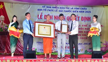 Lễ đón Công nhận Lễ hội Chrôi Rum Chếk được đưa vào Danh mục Di sản văn hóa phi vật thể quốc gia.