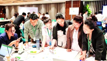 Học viện đào tạo mến khách IBH ở thành phố Đà Nẵng mỗi năm tổ chức hàng trăm khóa đào tạo chuyên sâu cho các đơn vị đối tác. (Ảnh ANH ĐÀO)