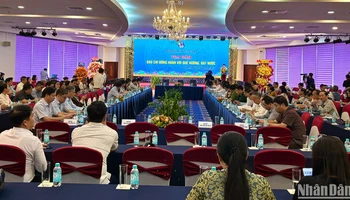 Tọa đàm "Báo chí đồng hành với quê hương, đất nước".