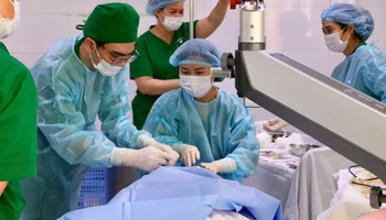 Ca phẫu thuật đục thủy tinh thể miễn phí cho người dân Hải Phòng.
