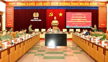 Quang cảnh tọa đàm.