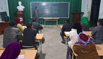 Lớp học xoá mù tại xã Sà Phìn, huyện Đồng Văn (Hà Giang).