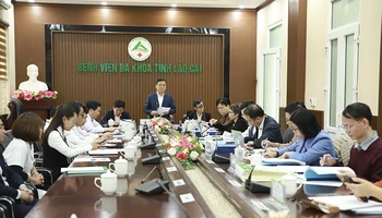 Thẩm định các điều kiện để thực hiện kỹ thuật lấy, ghép thận từ người hiến sống và người hiến chết não tại Bệnh viện đa khoa tỉnh Lào Cai.
