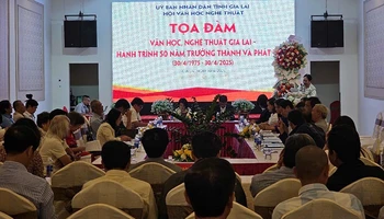 Quang cảnh buổi tọa đàm.