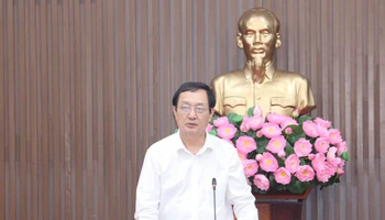 Bộ trưởng Khoa học và Công nghệ Huỳnh Thành Đạt phát biểu tại buổi làm việc.