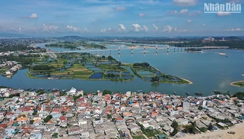 Sau sắp xếp, thành phố Quảng Ngãi có 3 phường và 2 xã.