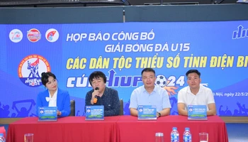 Ban tổ chức Giải họp báo tại Hà Nội.