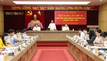 Bí thư Tỉnh ủy Đặng Xuân Phong phát biểu chỉ đạo.