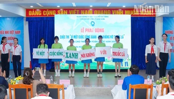 Thiếu nhi gửi thông điệp "Nói không với thuốc lá”.