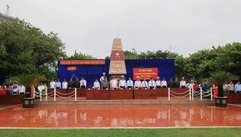 Quang cảnh lễ kỷ niệm 50 năm ngày giải phóng Trường Sa.