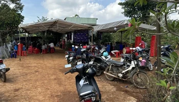 Chính quyền địa phương kêu gọi quyên góp kinh phí tổ chức hậu sự cho nạn nhân.