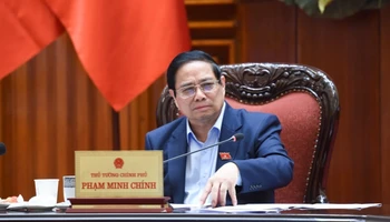 Thủ tướng Chính phủ Phạm Minh Chính phát biểu ý kiến chỉ đạo cuộc họp của Thường trực Chính phủ (Ảnh: TRẦN HẢI). 