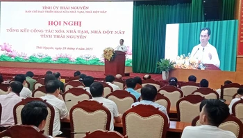 Đồng chí Trịnh Việt Hùng, Bí thư Tỉnh Thái Nguyên phát biểu chỉ đạo hội nghị.