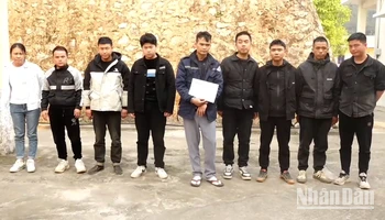 Các đối tượng bị bắt giữ tại Đồn Biên phòng Chi Lăng, Bộ đội Biên phòng tỉnh Lạng Sơn.