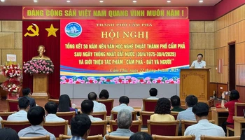 Giới thiệu cuốn sách "Cẩm Phả - Đất và người".
