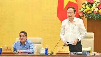 Chủ tịch Quốc hội Trần Thanh Mẫn phát biểu khai mạc phiên họp. 