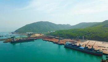 Cảng Vũng Áng (Hà Tĩnh), con đường ra biển ngắn nhất của nước bạn Lào.