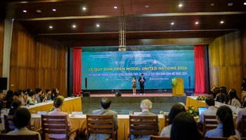Toàn cảnh hội nghị.