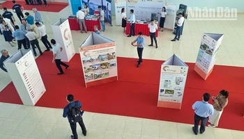 Triển lãm kiến trúc nhà ở nông thôn thích ứng biến đổi khí hậu. 