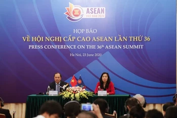 Họp báo quốc tế thông tin về Hội nghị cấp cao ASEAN lần thứ 36 (Ảnh: MOFA)
