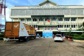 Cách hết chức vụ trong Đảng đối với Giám đốc Bưu điện tỉnh Kiên Giang