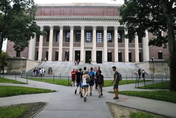 Thư viện Widener của Đại học Harvard, TP Cambridge, bang Massachusetts. (Ảnh: AP)