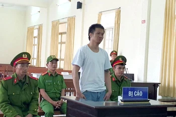 Bị cáo Nguyễn Quốc Đức Vượng tại phiên tòa.