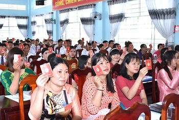 Đại hội điểm xã Phú Hưng (huyện Cái Nước, tỉnh Cà Mau) bầu trực tiếp Ban Thường vụ, Bí thư, Phó Bí thư cấp ủy.