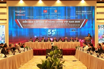 Các đại biểu dự Diễn đàn cấp cao về Năng lượng Việt Nam 2020