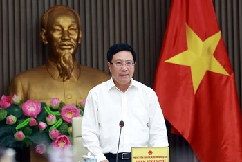Phó Thủ tướng, Bộ trưởng Ngoại giao Phạm Bình Minh phát biểu tại cuộc họp.