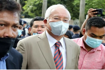 Ông Razak tới Tòa án thượng thẩm ở Kuala Lumpur, ngày 28-7. (Ảnh: Reuters)