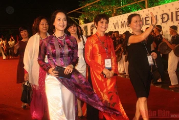 Các nghệ sĩ tại LHP Việt Nam lần thứ 17 tổ chức ở Phú Yên.