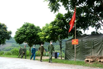 Các chiến sĩ biên phòng Đồn Trịnh Tường (Bát Xát) cắm chốt, tuần tra biên giới, ngăn chặn xuất nhập cảnh trái phép.