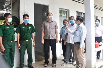 Ban Chỉ đạo của tỉnh Kiên Giang đi kiểm tra công tác phòng dịch Codid-19 tại huyện biên giới Giang Thành.