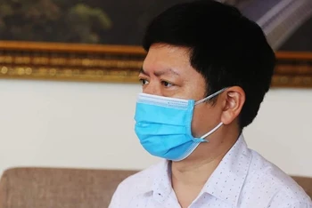 Phó Cục trưởng Cục Quản lý Khám, chữa bệnh Nguyễn Trọng Khoa tại tâm dịch Đà Nẵng.
