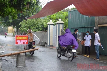 Tất cả các hướng ra vào ổ dịch mới phát sinh ngày 6-8 tại xã Tây Ninh (Tiền Hải, Thái Bình) đều được kiểm soát.
