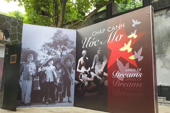 Trưng bày “Chắp cánh ước mơ” nhân kỷ niệm Cách mạng Tháng Tám và Quốc khánh 2-9