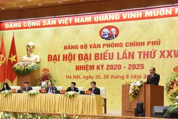 Phó Thủ tướng Thường trực Chính phủ Trương Hòa Bình phát biểu ý kiến tại Đại hội.