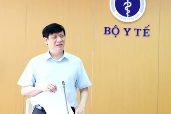 Quyền Bộ trưởng Nguyễn Thanh Long phát biểu tại buổi giao ban.