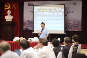GS, TS Lê Vân Trình, Chủ tịch VOSHA phát biểu tại hội thảo.