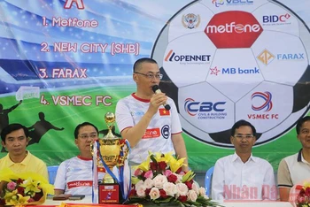 Đại sứ Vũ Quang Minh phát biểu tại lễ khai mạc.