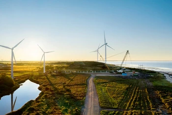 Trung tâm dữ liệu mới của Apple đang vận hành 100% bằng năng lượng tái tạo tại Viborg, Đan Mạch.