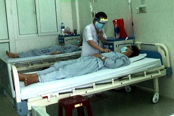 Sức khỏe của ba bệnh nhân nghi nhiễm vi khuẩn từ thực phẩm Pate Minh Chay tại Quảng Nam đã tạm ổn.